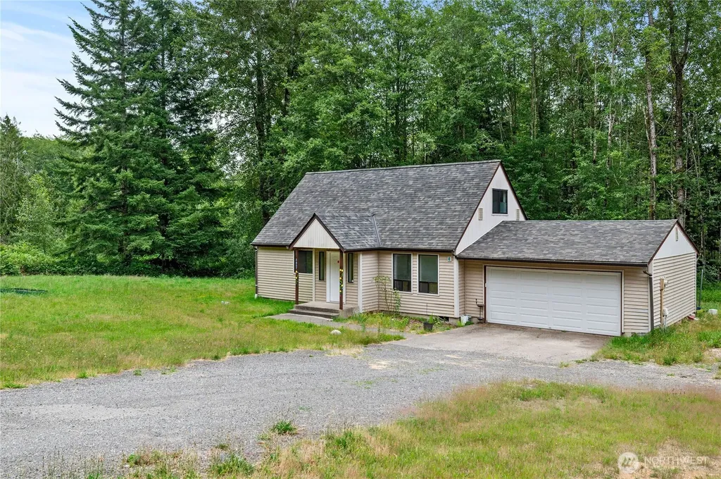 3857 Creek View Court SE Port Orchard WA 98366