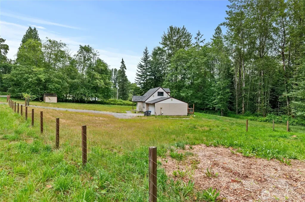 3857 Creek View Court SE Port Orchard WA 98366