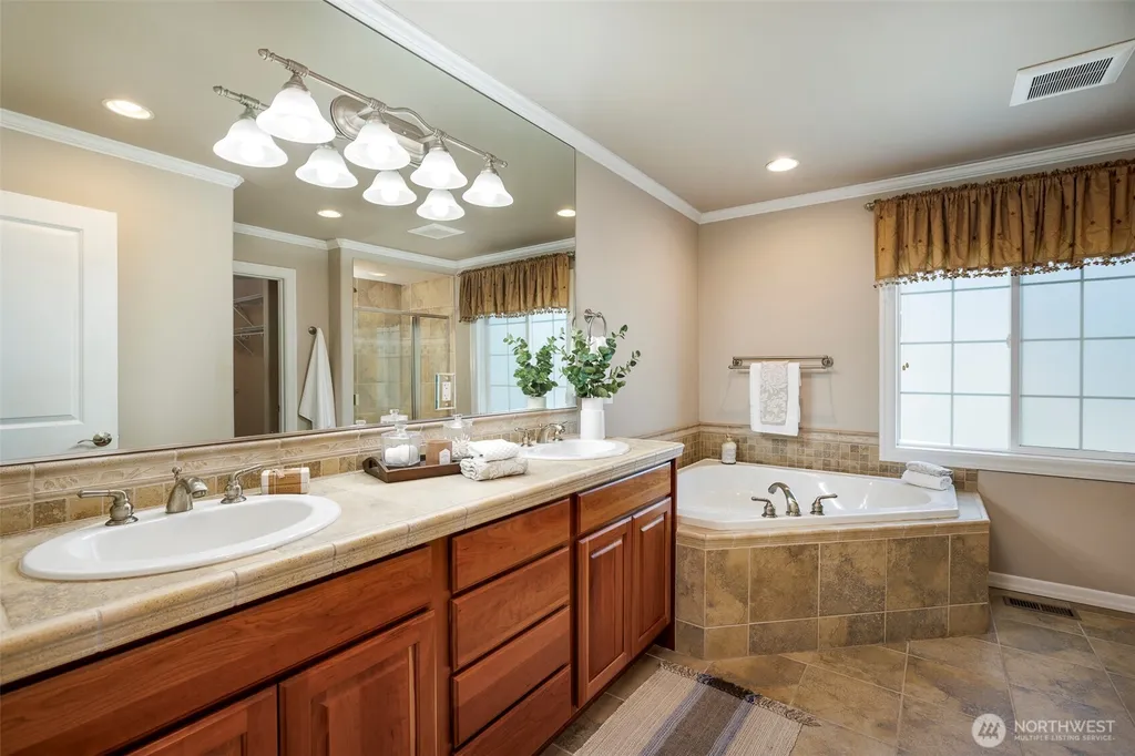 13563 NE 202nd Street Woodinville WA 98072
