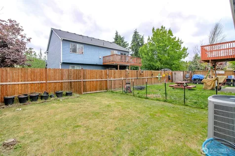 18339 71st Avenue E Puyallup WA 98375
