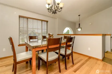 18339 71st Avenue E Puyallup WA 98375