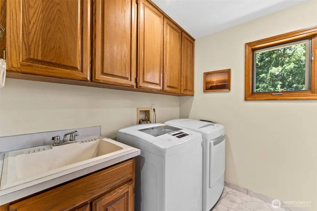 22200 Sweeney Road SE Maple Valley WA 98038