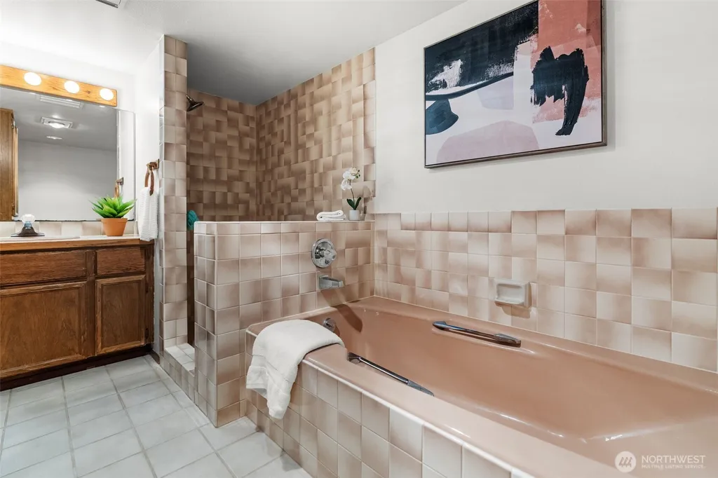 12715 Hallstrom Drive NW Gig Harbor WA 98332