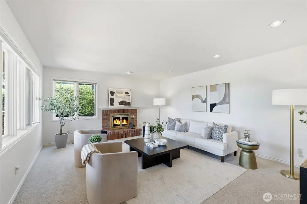 4123 205 Avenue SE Sammamish WA 98075