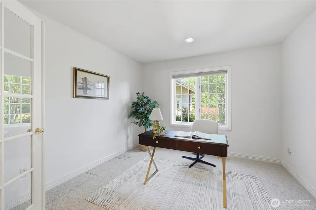 4123 205 Avenue SE Sammamish WA 98075