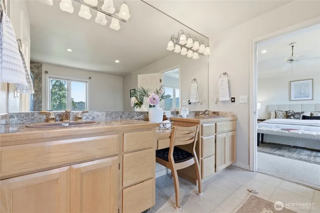 4123 205 Avenue SE Sammamish WA 98075