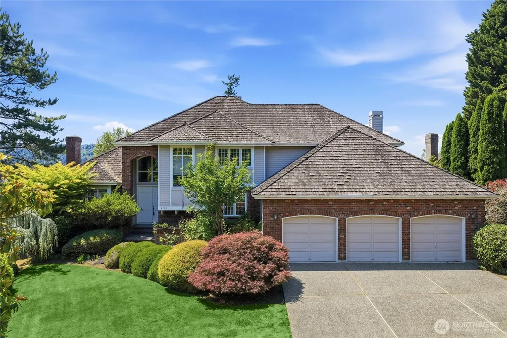 4123 205 Avenue SE Sammamish WA 98075