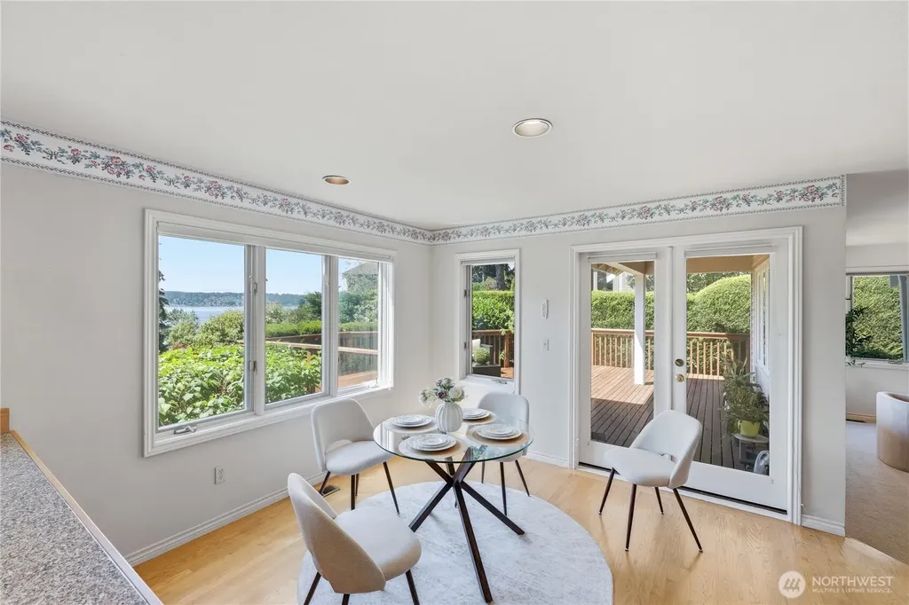4123 205 Avenue SE Sammamish WA 98075