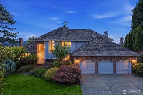 4123 205 Avenue SE Sammamish WA 98075