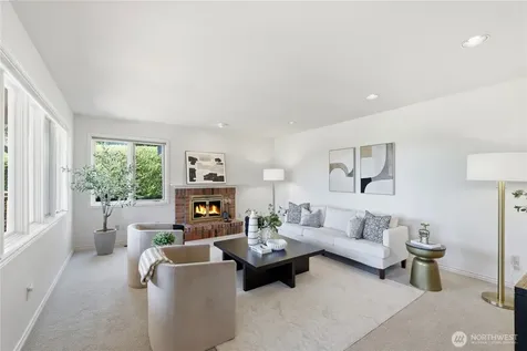 4123 205 Avenue SE Sammamish WA 98075