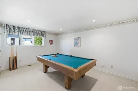 4123 205 Avenue SE Sammamish WA 98075