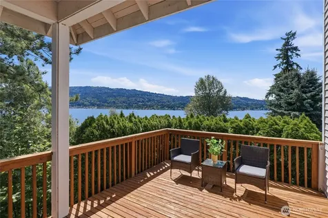4123 205 Avenue SE Sammamish WA 98075