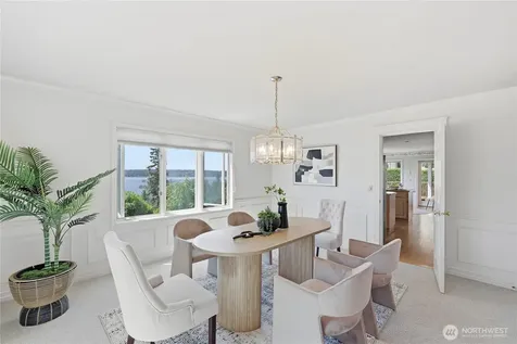 4123 205 Avenue SE Sammamish WA 98075