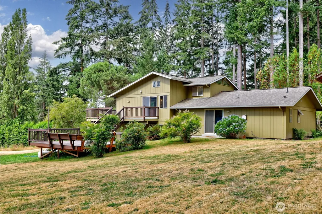 7750 NE Bergman Road Bainbridge Island WA 98110