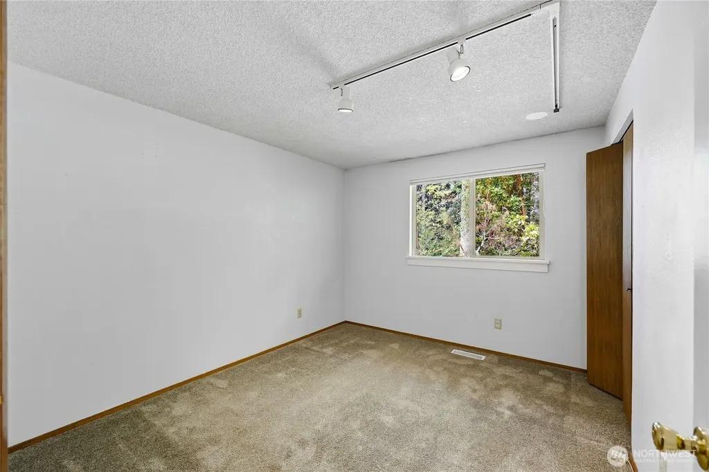 7750 NE Bergman Road Bainbridge Island WA 98110