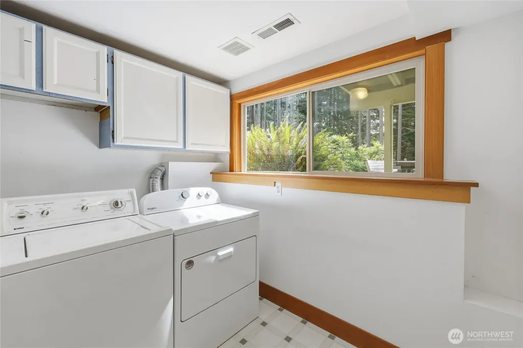 7750 NE Bergman Road Bainbridge Island WA 98110