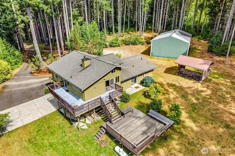 7750 NE Bergman Road Bainbridge Island WA 98110
