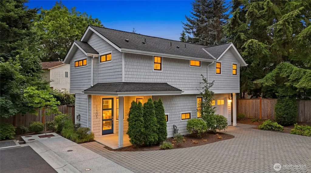 11505 112th Court NE Kirkland WA 98033