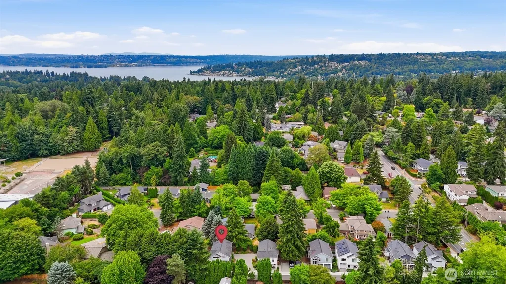 11505 112th Court NE Kirkland WA 98033