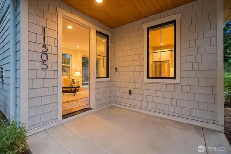 11505 112th Court NE Kirkland WA 98033