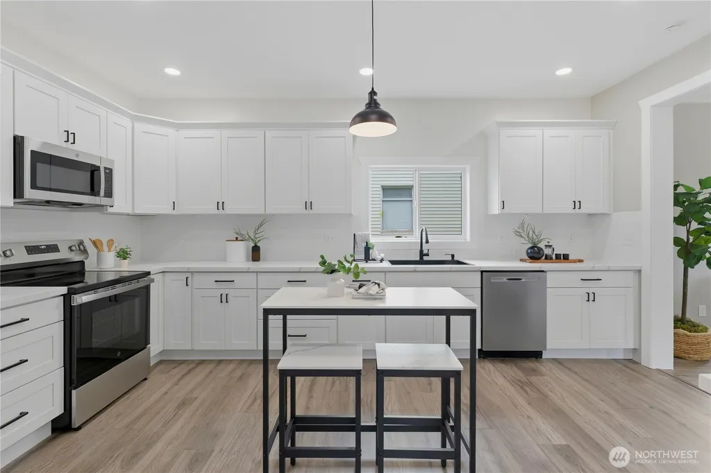6110 S Park Avenue Tacoma WA 98408