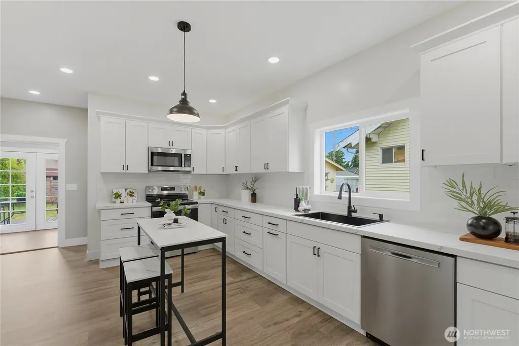 6110 S Park Avenue Tacoma WA 98408