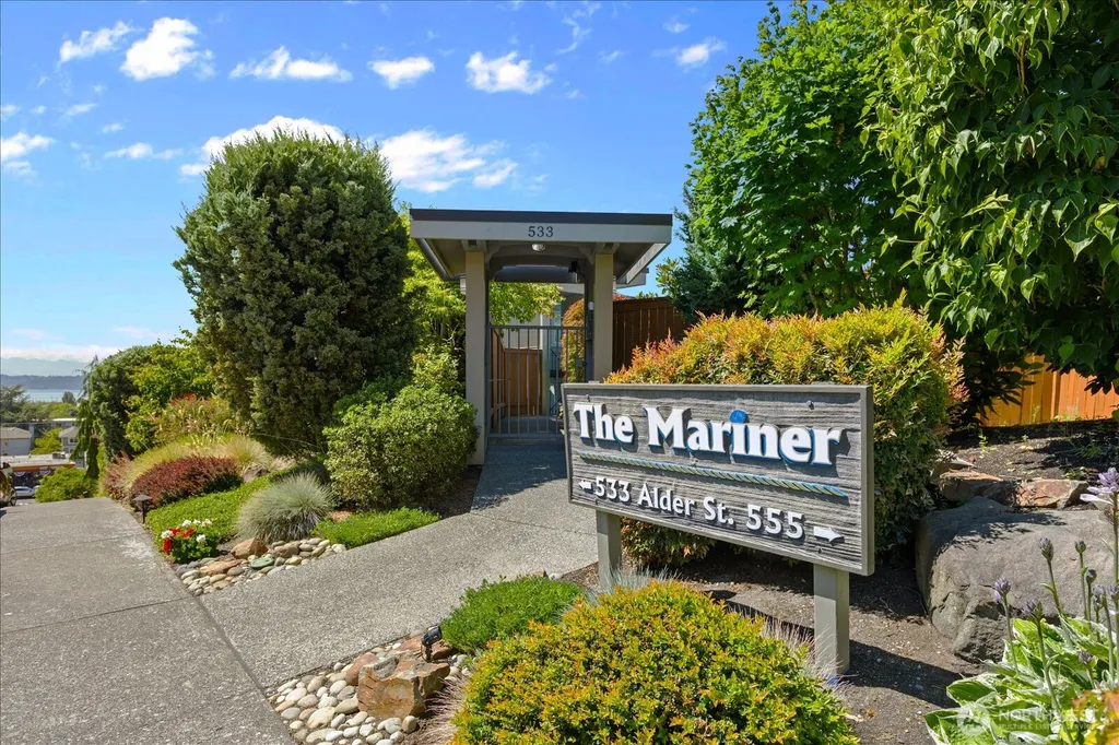 533 Alder Street Edmonds WA 98020