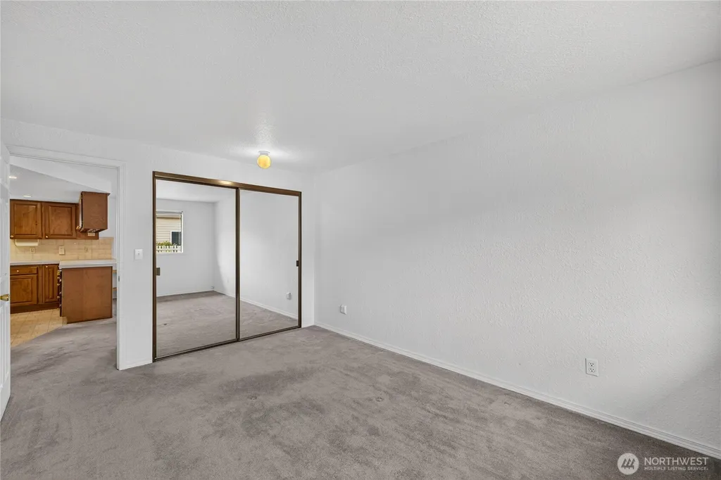 5008 Dundee Drive Anacortes WA 98221
