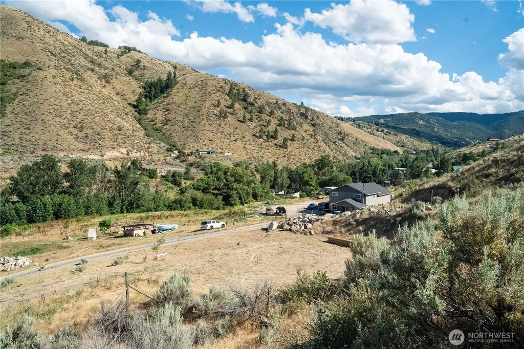 224 Hillcreek Lane Wenatchee WA 98801