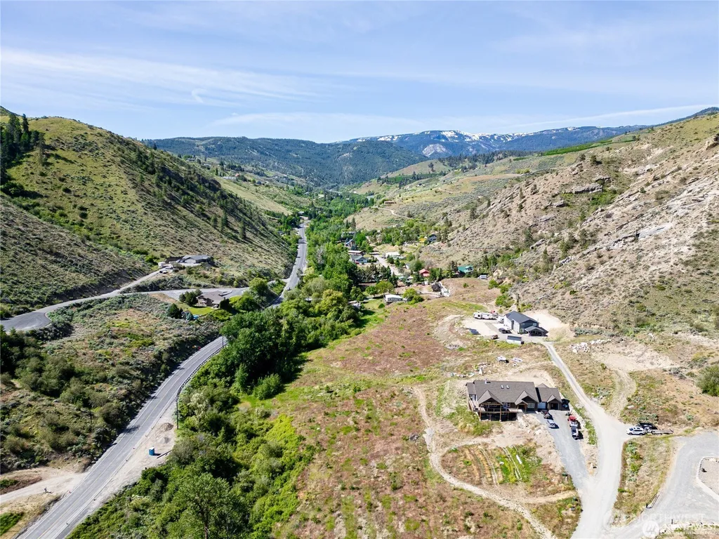 224 Hillcreek Lane Wenatchee WA 98801