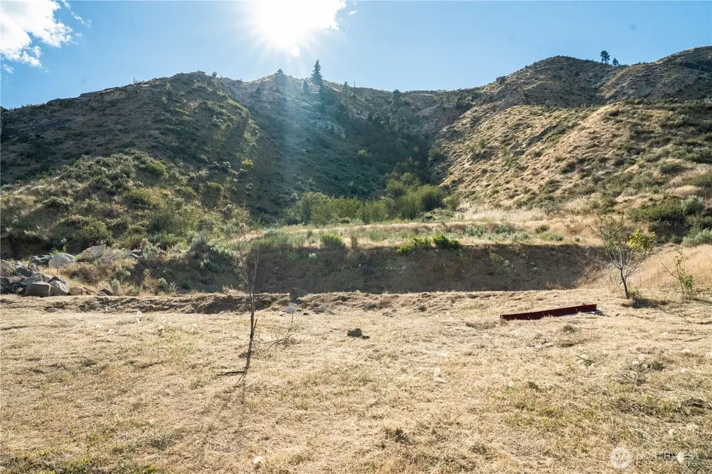 224 Hillcreek Lane Wenatchee WA 98801