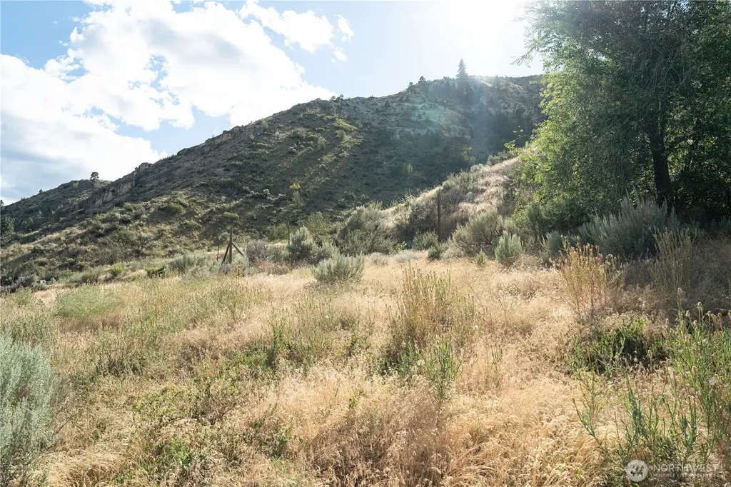 224 Hillcreek Lane Wenatchee WA 98801