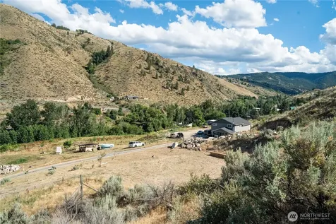 224 Hillcreek Lane Wenatchee WA 98801