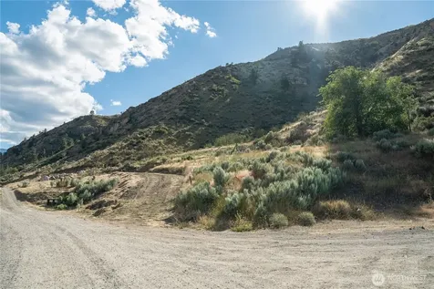 224 Hillcreek Lane Wenatchee WA 98801