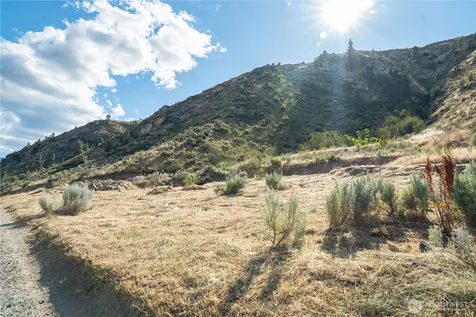 224 Hillcreek Lane Wenatchee WA 98801
