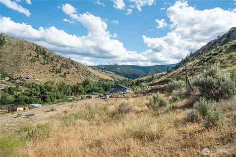 224 Hillcreek Lane Wenatchee WA 98801