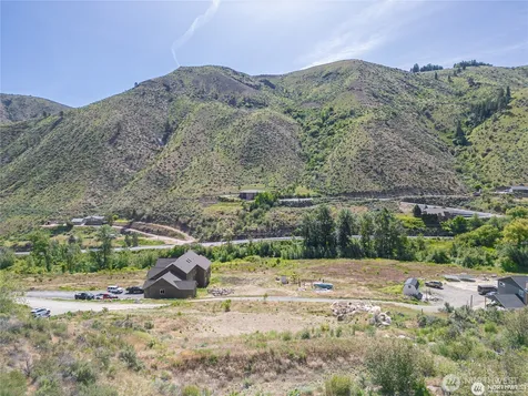 224 Hillcreek Lane Wenatchee WA 98801