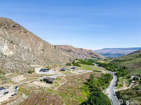 224 Hillcreek Lane Wenatchee WA 98801
