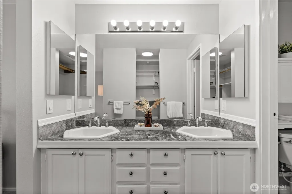 7024 155th Place Place NE Redmond WA 98052