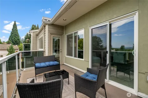 7024 155th Place Place NE Redmond WA 98052