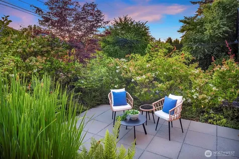 2612 1st Avenue N Seattle WA 98109