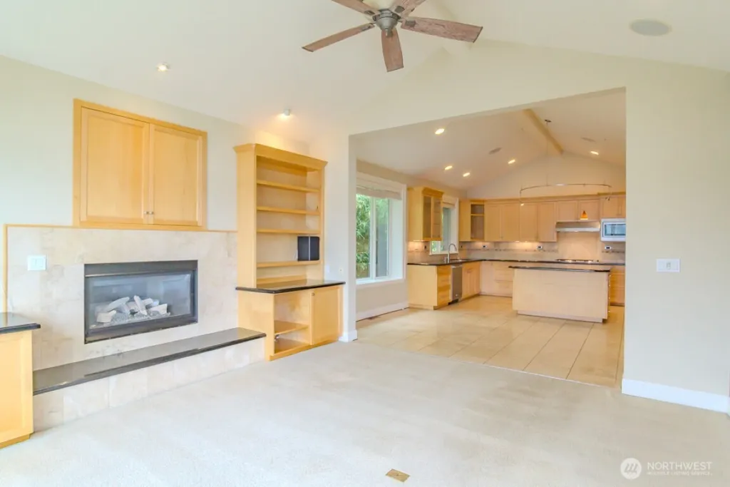 8568 Sand Point Way NE Seattle WA 98115