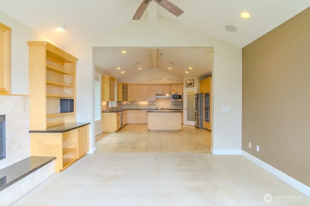 8568 Sand Point Way NE Seattle WA 98115
