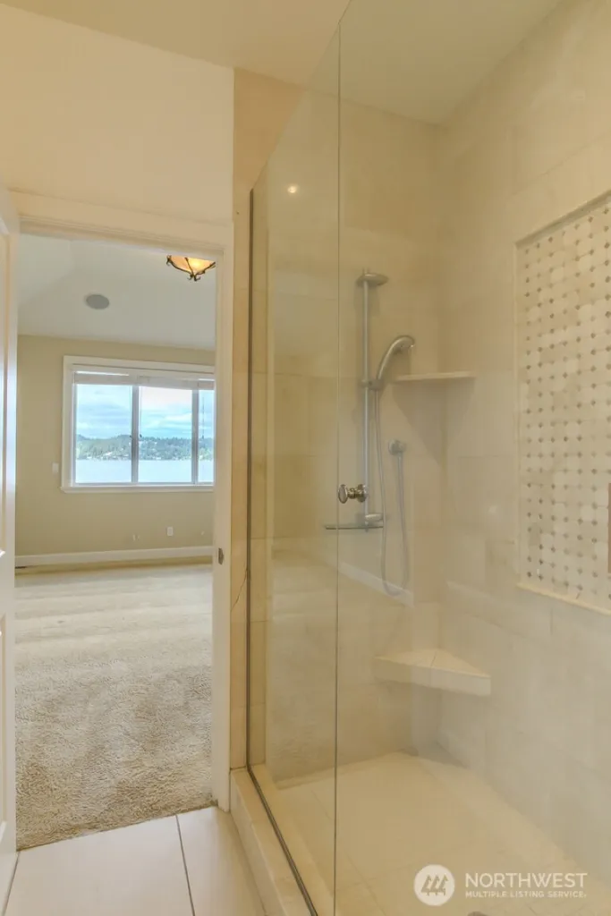 8568 Sand Point Way NE Seattle WA 98115