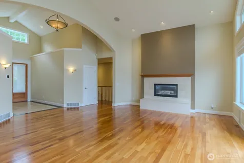 8568 Sand Point Way NE Seattle WA 98115