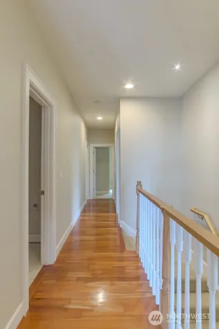 8568 Sand Point Way NE Seattle WA 98115