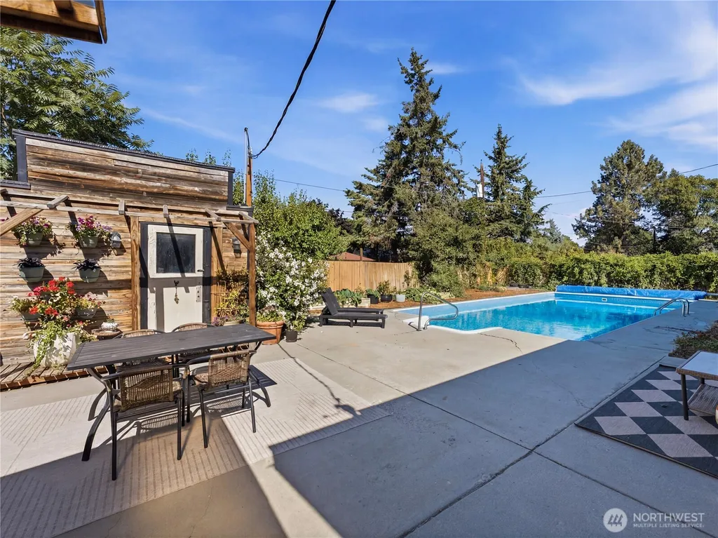 1116 Wedgewood Avenue Wenatchee WA 98801