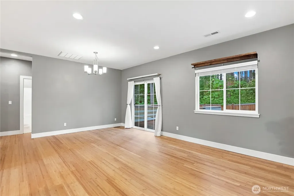 2114 191st Avenue SW Lakebay WA 98349