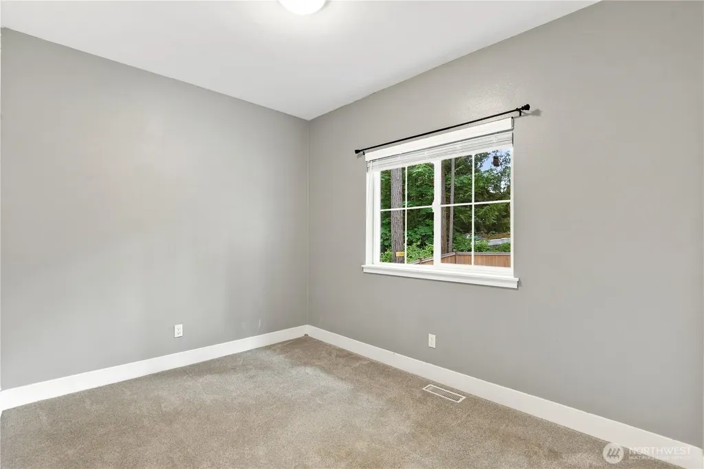 2114 191st Avenue SW Lakebay WA 98349
