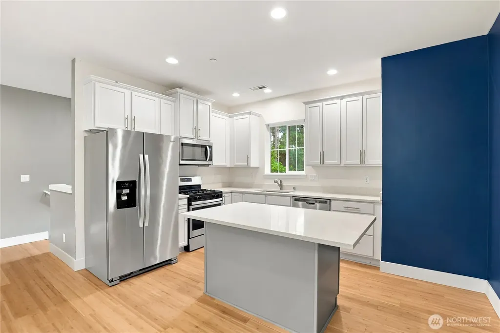 2114 191st Avenue SW Lakebay WA 98349